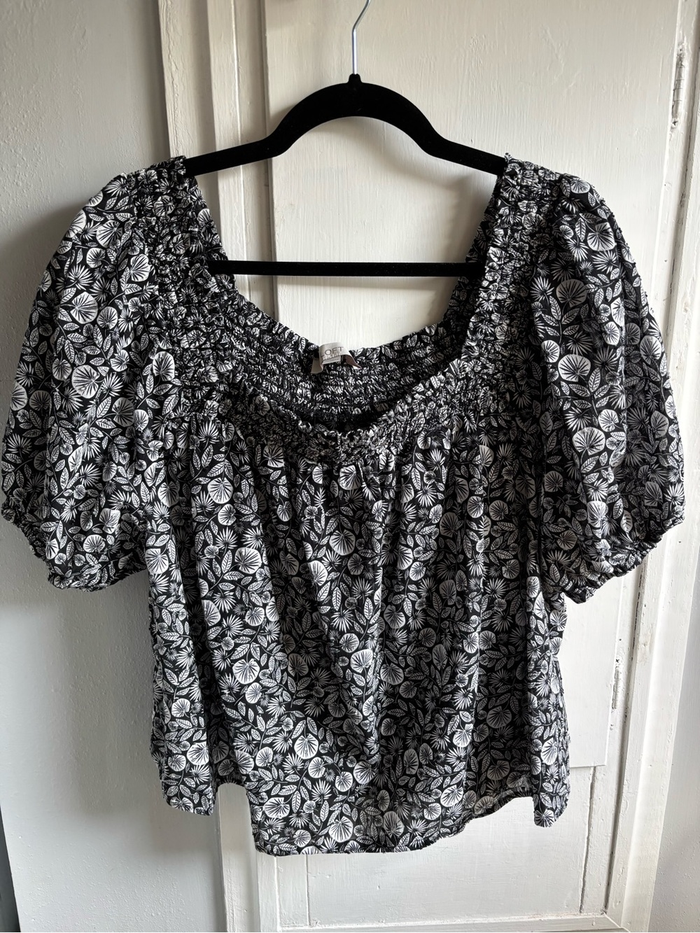 LOFT Black and White Floral Peasant Blouse